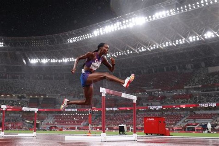 Dalilah Muhammad Height: Unveiling the Height of an Olympic Champion